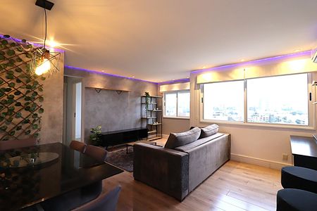 Sala de apartamento para alugar com 2 quartos, 68m² em Vila Ipiranga, Porto Alegre