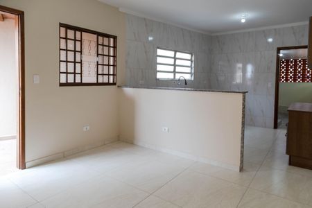 Sala de casa para alugar com 2 quartos, 80m² em Vila Mesquita, Guarulhos