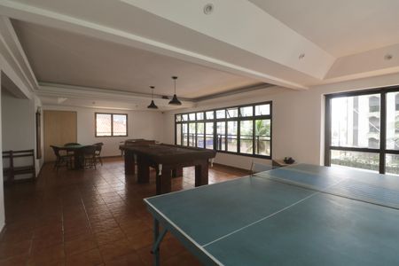 Apartamento para alugar com 163m², 4 quartos e 2 vagas Apartamento para alugar com 163m², 4 quartos e 2 vagasÁrea comum - Salão de jogos