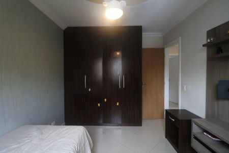 Apartamento para alugar com 163m², 4 quartos e 2 vagas Apartamento para alugar com 163m², 4 quartos e 2 vagasQuarto