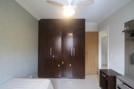 Apartamento para alugar com 163m², 4 quartos e 2 vagas Apartamento para alugar com 163m², 4 quartos e 2 vagasQuarto