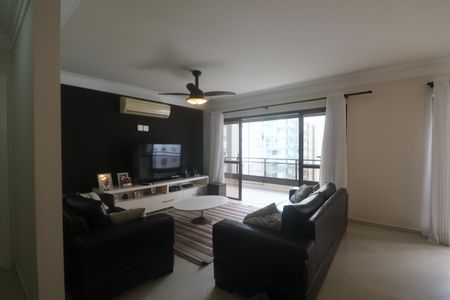 Apartamento para alugar com 163m², 4 quartos e 2 vagas Apartamento para alugar com 163m², 4 quartos e 2 vagasSala