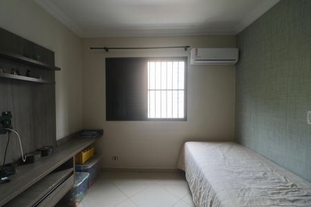 Apartamento para alugar com 163m², 4 quartos e 2 vagas Apartamento para alugar com 163m², 4 quartos e 2 vagasQuarto