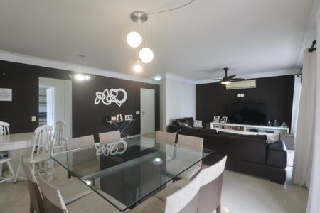 Apartamento para alugar com 163m², 4 quartos e 2 vagas Apartamento para alugar com 163m², 4 quartos e 2 vagasSala