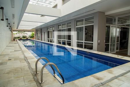 Apartamento à venda com 69m², 2 quartos e 1 vagaÁrea comum - Piscina