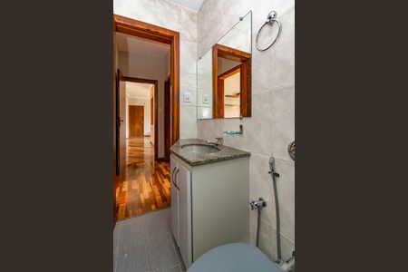 Apartamento à venda com 82m², 3 quartos e 2 vagas Apartamento à venda com 82m², 3 quartos e 2 vagasBanheiro Social