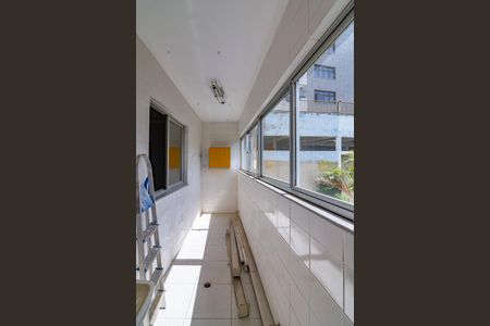 Apartamento à venda com 82m², 3 quartos e 2 vagas Apartamento à venda com 82m², 3 quartos e 2 vagasÁrea de Serviço