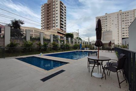 Apartamento para alugar com 43m², 2 quartos e 1 vaga Apartamento para alugar com 43m², 2 quartos e 1 vagaÁrea comum - Piscina