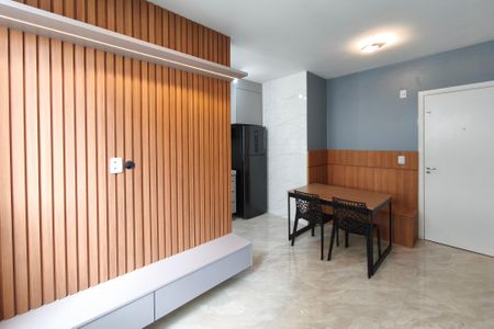 Sala de apartamento para alugar com 2 quartos, 44m² em Jardim Ipaussurama, Campinas