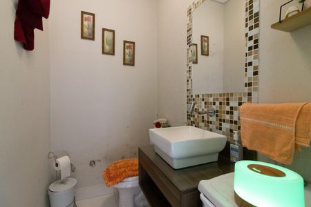 Casa à venda com 165m², 4 quartos e 2 vagasLavabo