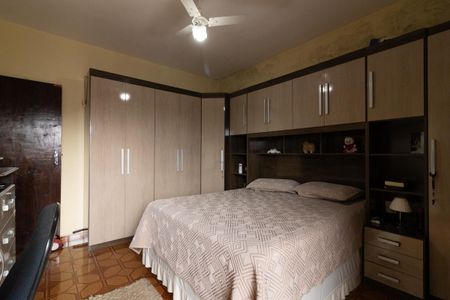 Casa à venda com 165m², 4 quartos e 2 vagasQuarto 3