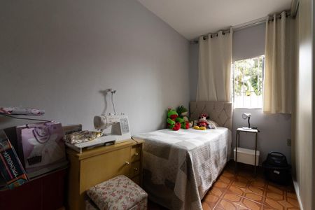 Casa à venda com 165m², 4 quartos e 2 vagasQuarto 1