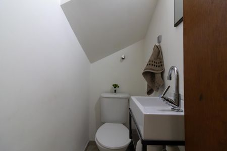 Casa de condomínio à venda com 120m², 3 quartos e 2 vagas Casa de condomínio à venda com 120m², 3 quartos e 2 vagasLavabo