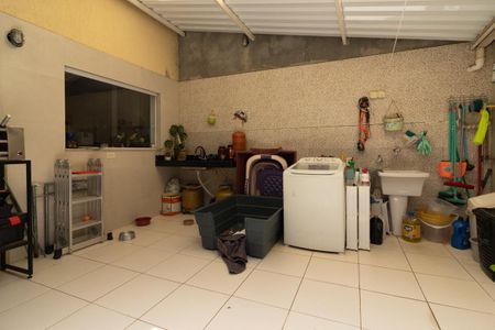 Casa de condomínio à venda com 120m², 3 quartos e 2 vagas Casa de condomínio à venda com 120m², 3 quartos e 2 vagasÁrea de Serviço