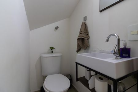 Casa de condomínio à venda com 120m², 3 quartos e 2 vagas Casa de condomínio à venda com 120m², 3 quartos e 2 vagasLavabo