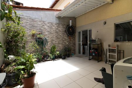 Casa de condomínio à venda com 120m², 3 quartos e 2 vagas Casa de condomínio à venda com 120m², 3 quartos e 2 vagasÁrea de Serviço