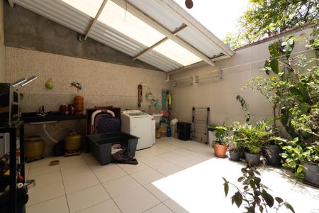 Casa de condomínio à venda com 120m², 3 quartos e 2 vagas Casa de condomínio à venda com 120m², 3 quartos e 2 vagasÁrea de Serviço