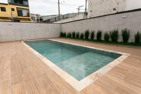 Studio para alugar com 25m², 1 quarto e sem vaga Studio para alugar com 25m², 1 quarto e sem vagaÁrea comum - Piscina