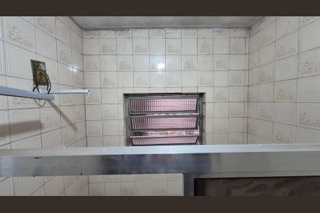 Banheiro de casa para alugar com 1 quarto, 25m² em Vila Palmares, Santo André