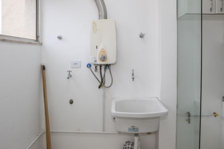 Apartamento para alugar com 68m², 2 quartos e 1 vagaÁrea de Serviço