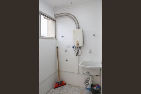 Apartamento para alugar com 68m², 2 quartos e 1 vagaÁrea de Serviço