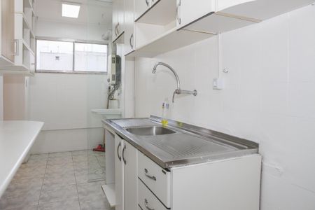 Apartamento para alugar com 68m², 2 quartos e 1 vagaCozinha