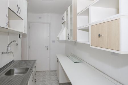 Apartamento para alugar com 68m², 2 quartos e 1 vagaCozinha