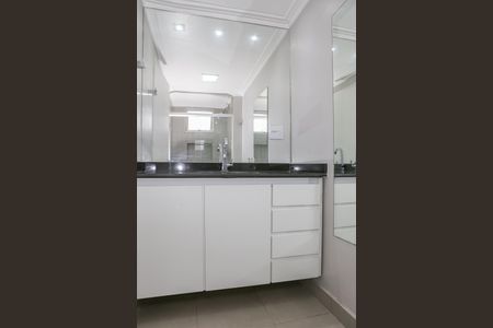 Apartamento para alugar com 68m², 2 quartos e 1 vagaBanheiro