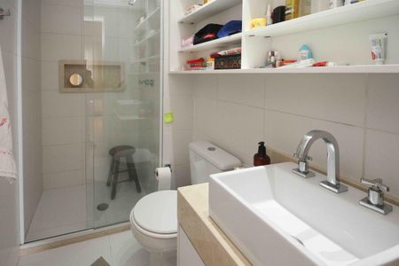 Apartamento à venda com 76m², 2 quartos e 1 vagaBanheiro Social