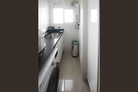 Apartamento à venda com 76m², 2 quartos e 1 vagaÁrea de Serviço