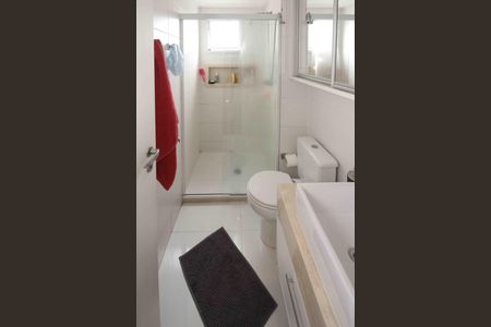 Apartamento à venda com 76m², 2 quartos e 1 vagaBanheiro da Suite