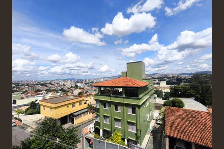 Apartamento à venda com 3 quartos, 80m² em João Pinheiro, Belo Horizonte