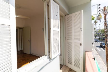 Apartamento à venda com 69m², 2 quartos e sem vagaSacada
