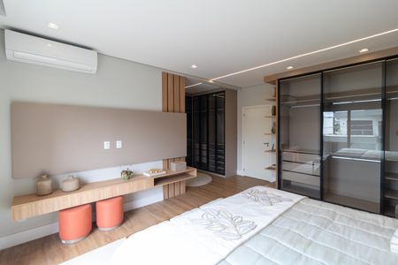 Casa de condomínio à venda com 330m², 4 quartos e 4 vagas Casa de condomínio à venda com 330m², 4 quartos e 4 vagasSuíte 04