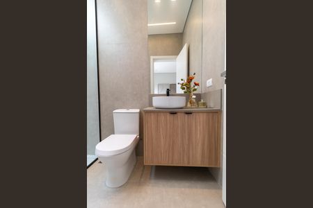 Casa de condomínio à venda com 330m², 4 quartos e 4 vagas Casa de condomínio à venda com 330m², 4 quartos e 4 vagasBanheiro da Suíte 03