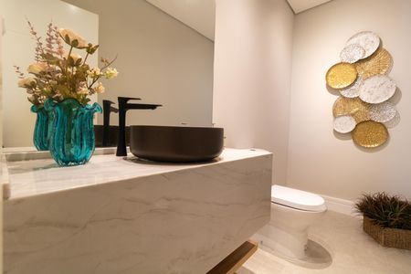 Casa de condomínio à venda com 330m², 4 quartos e 4 vagas Casa de condomínio à venda com 330m², 4 quartos e 4 vagasLavabo