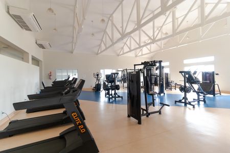 Casa de condomínio à venda com 330m², 4 quartos e 4 vagas Casa de condomínio à venda com 330m², 4 quartos e 4 vagasÁrea comum - Academia