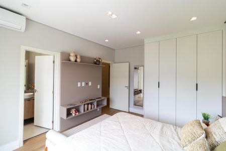 Casa de condomínio à venda com 330m², 4 quartos e 4 vagas Casa de condomínio à venda com 330m², 4 quartos e 4 vagasSuíte 03