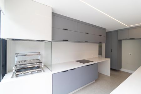 Casa de condomínio à venda com 330m², 4 quartos e 4 vagas Casa de condomínio à venda com 330m², 4 quartos e 4 vagasCozinha