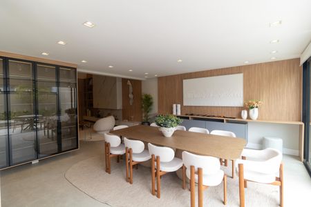 Casa de condomínio à venda com 330m², 4 quartos e 4 vagas Casa de condomínio à venda com 330m², 4 quartos e 4 vagasVaranda gourmet