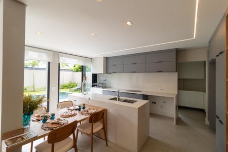 Casa de condomínio à venda com 330m², 4 quartos e 4 vagas Casa de condomínio à venda com 330m², 4 quartos e 4 vagasCozinha