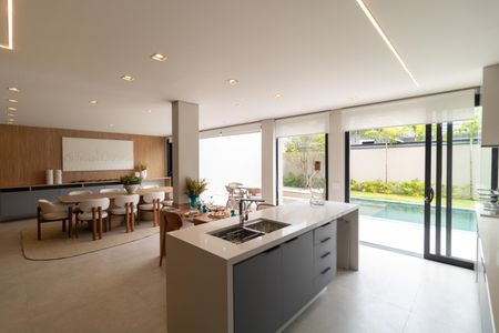 Casa de condomínio à venda com 330m², 4 quartos e 4 vagas Casa de condomínio à venda com 330m², 4 quartos e 4 vagasCozinha