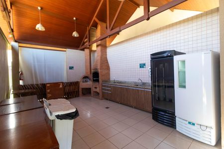 Casa de condomínio à venda com 330m², 4 quartos e 4 vagas Casa de condomínio à venda com 330m², 4 quartos e 4 vagasÁrea comum - Churrasqueira