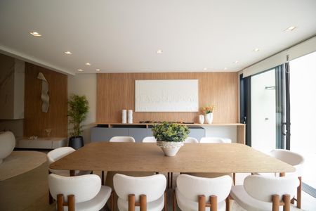 Casa de condomínio à venda com 330m², 4 quartos e 4 vagas Casa de condomínio à venda com 330m², 4 quartos e 4 vagasVaranda gourmet