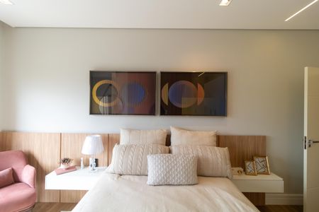 Casa de condomínio à venda com 330m², 4 quartos e 4 vagas Casa de condomínio à venda com 330m², 4 quartos e 4 vagasSuíte 02