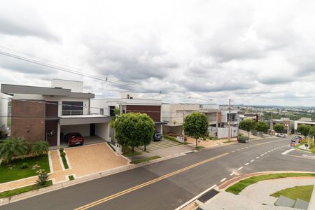 Casa de condomínio à venda com 330m², 4 quartos e 4 vagas Casa de condomínio à venda com 330m², 4 quartos e 4 vagasVista da Sacada da Suíte 04