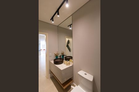 Casa de condomínio à venda com 330m², 4 quartos e 4 vagas Casa de condomínio à venda com 330m², 4 quartos e 4 vagasLavabo