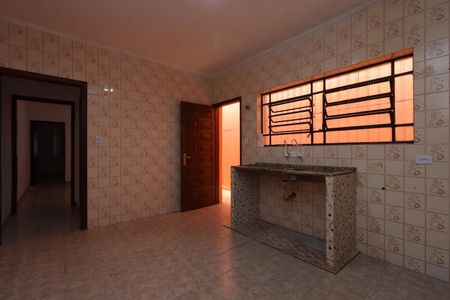 Casa para alugar com 125m², 2 quartos e 2 vagasCozinha