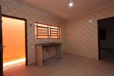 Casa para alugar com 125m², 2 quartos e 2 vagasCozinha