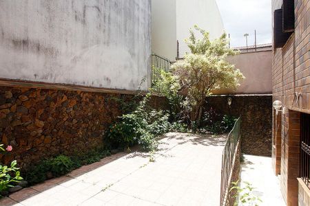 Casa à venda com 210m², 4 quartos e 2 vagasPátio